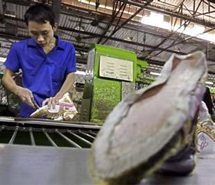 Brazil không phải là thị trường xuất khẩu chủ lực mà ngành giày Việt Nam hướng đến - Ảnh: AP.