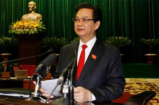 Thủ tướng Nguyễn Tấn Dũng trả lời chất vấn tại nghị trường sáng 24/11.