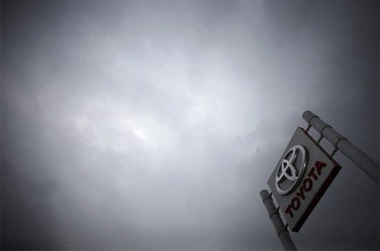 Sự sa sút hình ảnh này của Toyota tại Mỹ diễn ra trong bối cảnh hãng xe lớn nhất thế giới phải thu hồi hàng triệu xe trên phạm vi toàn cầu vì những lý do an toàn - Ảnh: Reuters.