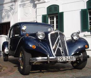 Chiếc Citroen đời 1956 của khách sạn Sofitel Metropole Hà Nội - Ảnh: Đức Thọ