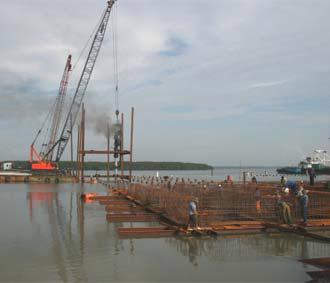 Dự kiến vào khoảng quý 4/2010, cảng Quốc tế Cái Mép sẽ chính thức đi vào hoạt động.