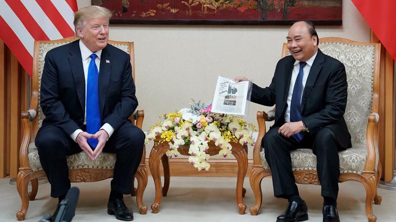 Thủ tướng Nguyễn Xuân Phúc hội kiến Tổng thống Mỹ Donald Trump - Ảnh: Gia Linh.