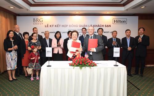 Dự án tổ hợp của Công ty Cổ phần khách sạn Thắng Lợi sở hữu và Tập đoàn 
Hilton quản lý được đánh giá là một trong những dự án quy mô nhất, đánh 
dấu mốc cho hình thức tổ hợp khách sạn ở Việt Nam.