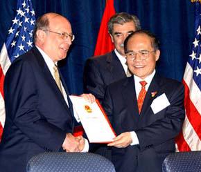 Quan hệ giữa hai nước Việt - Mỹ đã có nhiều bước tiến triển trong những năm vừa qua, đặc biệt trong lĩnh vực kinh tế.