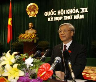 Chủ tịch Quốc hội Nguyễn Phú Trọng đề nghị các vị đại biểu sớm báo cáo kết quả kỳ họp với cử tri - Ảnh: TTXVN.