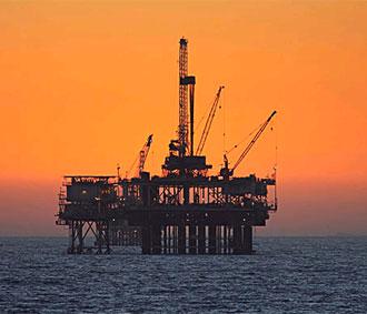 Bộ trưởng Năng lượng OPEC đã bác bỏ lời kêu gọi của Mỹ và châu Âu tăng sản lượng dầu để hạ nhiệt cơn sốt giá dầu cho thị trường thế giới.