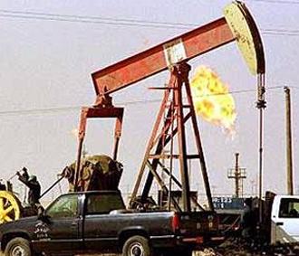 Giá dầu liên tục xác lập những đỉnh cao kỷ lục mới trong tuần qua.