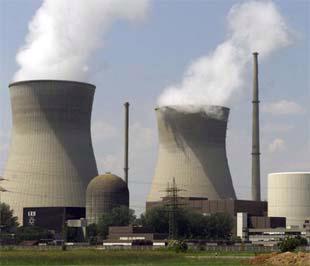 Điện hạt nhân đang trở thành giải pháp thích hợp khi thế giới đang đối mặt với khủng hoảng năng lượng và giảm phát thải khí ô nhiễm.
