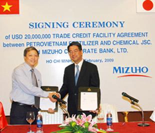 Lễ ký kết thỏa thuận hợp tác giữa DPM và Ngân hàng Mizuho.