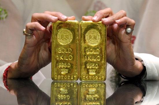 Trên thị trường vàng thế giới, những nỗi lo về sự giảm phát đang gây áp lực mất giá mạnh đối với vàng, loại tài sản chống lạm phát hàng đầu - Ảnh: Getty.