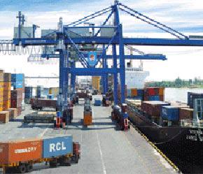 Với sự phát triển của lĩnh vực xuất nhập khẩu, tiềm năng của ngành logistics Việt Nam là rất lớn.