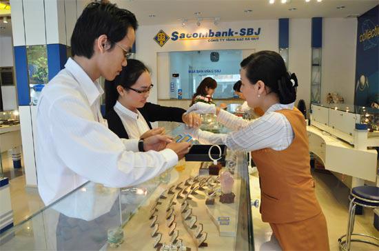 Thông tin từ Công ty Vàng bạc đá quý Ngân hàng Sacombank (Sacombank-SBJ) cho biết, giao dịch vàng miếng SBJ tại hệ thống nay trong qua đã khởi sắc hơn những ngày trước.