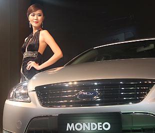 Mẫu sedan sang trọng nhất của Ford Việt Nam hiện nay không có tên trong chương trình khuyến mãi giá bán - Ảnh: Đức Thọ.