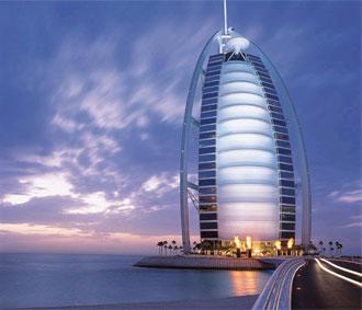 Khách sạn 6 sao Buri Al Arab ở Dubai.