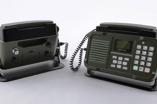 Do là sản phẩm được sử dụng trên biển nên SeaPhone 6810 được tích hợp nhiều tính năng điện thoại di động, đài thu AM, FM và thiết bị xác định tọa độ GPS.