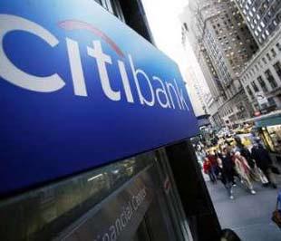 Citigroup là ngân hàng cho vay dưới chuẩn lớn nhất ở Mỹ, không chỉ cho vay đối với người mua nhà, mà còn cho vay thông qua bộ phận phát hành thẻ tín dụng nữa - Ảnh: Reuters.
