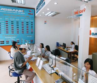 Từ đầu tháng 12, Ngân hàng An Bình đã tung ra nhiều gói sản phẩm tín dụng phục vụ cho vay tiêu dùng - Ảnh: Việt Tuấn.
