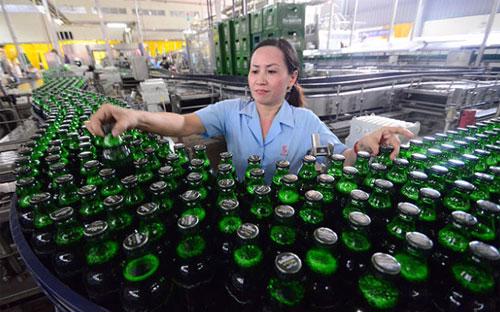 Sabeco là hãng bia Việt lớn nhất hiện nay với tổng tài sản 18.130 tỷ đồng - Ảnh: Tuổi trẻ.<br>