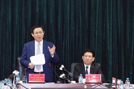 Phó thủ tướng Vương Đình Huệ cho hay, Chính phủ đã và sẽ ban hành các văn bản 
hướng dẫn quá trình cơ cấu lại doanh nghiệp nhà nước trong giai đoạn mới
 theo tinh thần không bán hay thoái vốn nhà nước bằng mọi giá. 