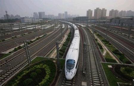 Theo bản báo cáo tài chính 6 tháng đầu năm, Bộ Đường sắt Trung Quốc có mức chi phí hoạt động là 249,26 tỷ Nhân dân tệ (39,7 tỷ USD) - Nguồn: CRI.