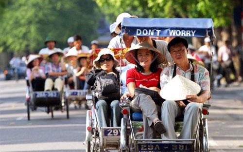 Tính chung 7 tháng năm nay, khách quốc tế đến Việt Nam ước tính đạt 5,55 triệu lượt người, tăng 24% so với cùng kỳ năm trước.