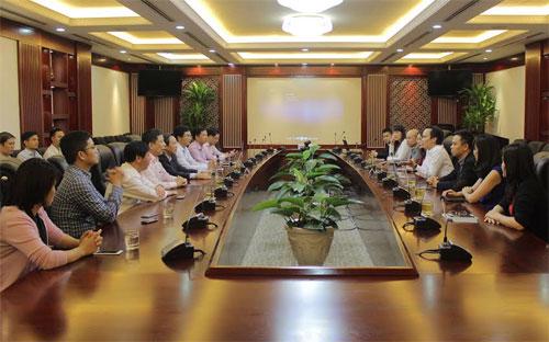 Cuộc gặp giữa lãnh đạo tỉnh Quảng Bình với lãnh đạo FLC tại Hà Nội.<br>