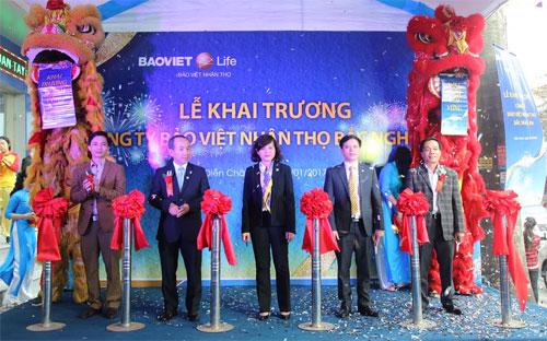 Tổng công ty Bảo Việt Nhân thọ
khai trương thêm 2 công ty thành viên tại Tp.HCM và 2 công ty tại Nghệ 
An. <br>