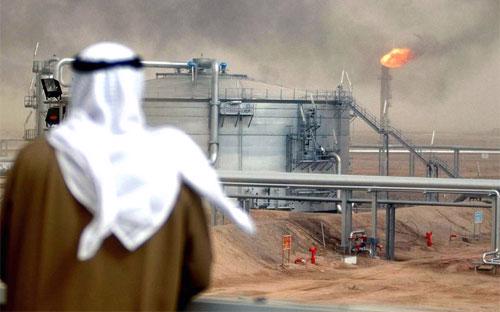 Một số quan chức khác thuộc chính phủ Saudi Arabia ước tính sẽ mất từ 1 đến 2 năm thị trường mới có thể sử dụng được hết số dầu dư thừa để giá dầu trở lại mức 70,80 USD/thùng.