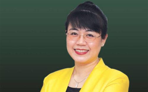 Hiện giữ cương vị Chủ tịch Hội đồng Quản trị Công ty Cổ phần Đầu tư TNG Holdings Việt Nam, bà Hường là đại biểu Quốc hội hai khoá 12 và 13, và là một trong 17 doanh nhân trúng cử đại biểu Quốc hội khoá 14.