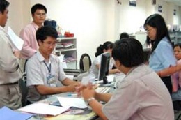 Cảnh đăng ký kinh doanh - đầu tư tại Tp.HCM - Ảnh: TT
