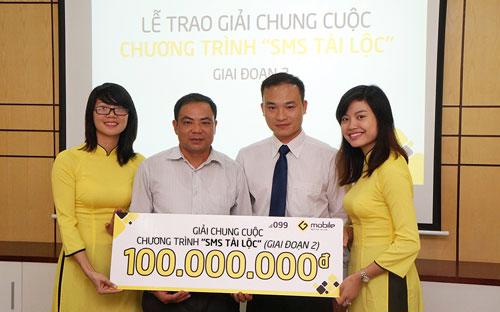 Anh Trần Xuân Huấn, Chủ nhân của giải thưởng “SMS Tài Lộc” trị giá 100 triệu đồng.