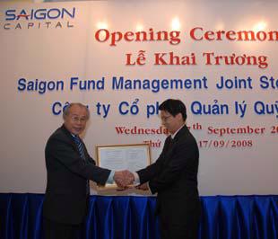 Saigon Capital là công ty quản lý quỹ thứ 37 ở Việt Nam được cấp giấy phép hoạt động sau khi nhận được giấy phép từ Ủy Ban Chứng Khoán vào ngày 28/8/2008.