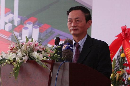 Ông Đào Văn Hưng tại lễ khởi công Nhà máy Nhiệt điện Mông Dương 1 tháng 10/2011.