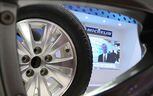 Tại Vietnam Motor Show 2013, Michelin vừa lần đầu tiên giới thiệu 
chiến lược phát triển lốp nhằm mang lại hiệu suất hoạt động 
cao bao gồm an toàn khi lái xe trong mọi điều kiện, tăng hiệu 
suất sử dụng nhiên liệu và mang lại quãng đường đi dài hơn cho các loại phương tiện.