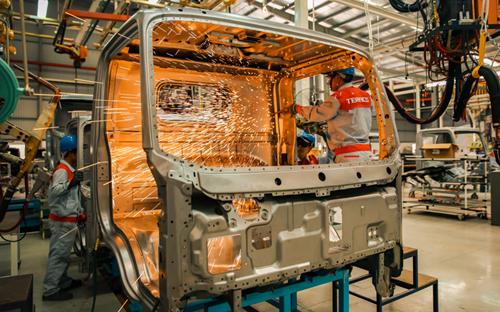 Dây chuyền sản xuất, lắp ráp xe tải thương hiệu Teraco tại nhà máy Daehan Motors Việt Nam.<br>
