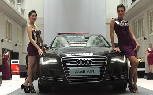 Audi A8 tại thị trường Việt Nam có 2 phiên bản 3.0 TFSI và 4.2 FSI. 