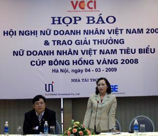Cuộc họp báo về Hội nghị nữ doanh nhân Việt Nam 2008 và trao giải thưởng nữ doanh nhân Việt Nam tiêu biểu.