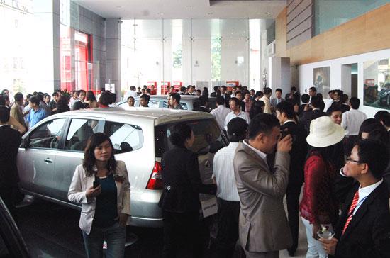 Nissan Vinh là đại lý 3S tiêu chuẩn toàn cầu của Nissan bao gồm bán hàng, dịch vụ và phụ tùng chính hãng.