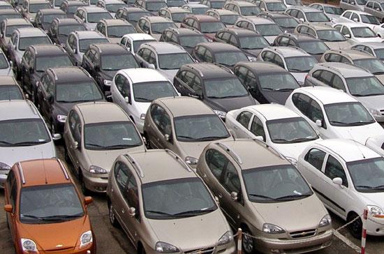 Trong năm 2011 đã có tổng cộng 110.938 xe được bán ra bởi các doanh nghiệp thành viên, chỉ thấp hơn đúng 1% so với năm 2010 - Ảnh: Đức Thọ.