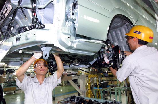 Các quy định liên quan đến linh kiện ôtô bắt đầu được sửa đổi nhằm theo kịp đà phát triển của ngành công nghiệp ôtô - Ảnh: Việt Tuấn.