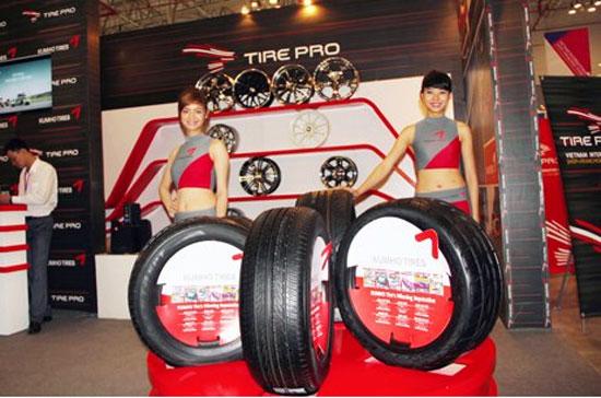 Hiện có đến 90% sản phẩm của nhà máy sản xuất lốp Kumho Tires Vina được xuất khẩu, tiêu thụ trong nước chỉ đạt khoảng 200.000 lốp/năm - Ảnh: TBKTSG.