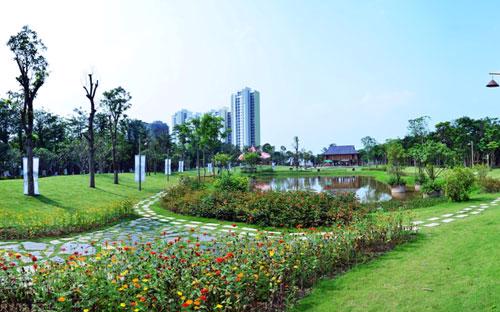 Sau 3 năm xây dựng, đến nay giai đoạn 1 của khu đô thị Ecopark đã dần hoàn thiện.