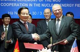 Lễ ký bản ghi nhớ hợp tác Việt Nam - Hoa Kỳ về năng lượng hạt nhân.