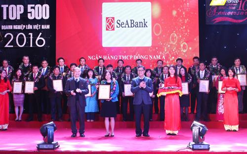 Từ khi bảng xếp hạng VNR500 được công bố, SeABank luôn được xếp hạng trong “Top 500 doanh nghiệp lớn nhất Việt Nam”. 