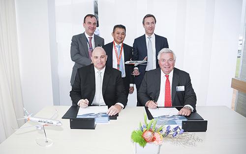 Lễ ký kết hợp đồng mua 10 máy bay&nbsp;Airbus A320 CE0 Sharklet giữ&nbsp;Jetstar Pacific và&nbsp;Tập đoàn Airbus.