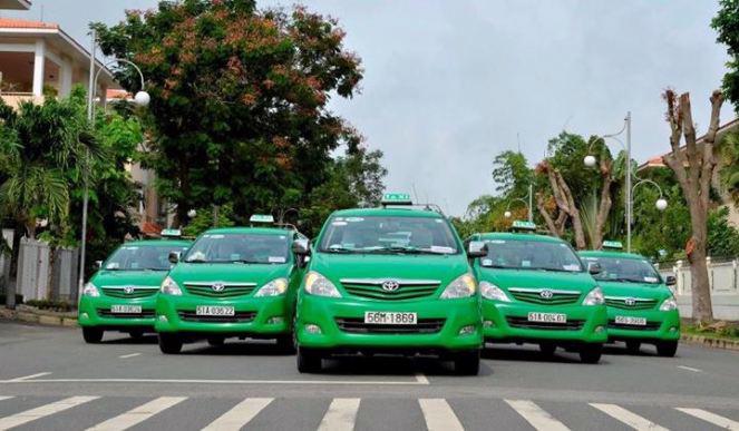 Đứng trước làn sóng ứng dụng công nghệ đặt xe dưới 9 chỗ, Taxi Mai Linh buộc phải chuyển mình.