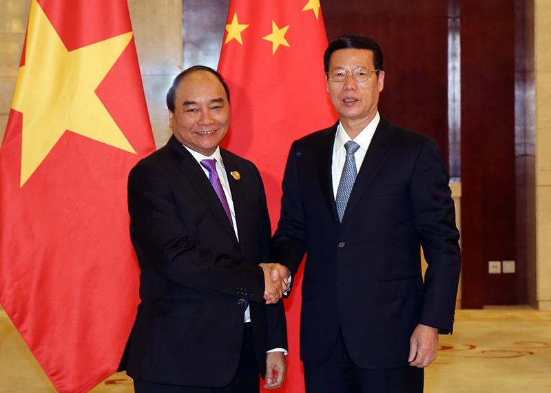 Nhân chuyến thăm Trung Quốc lần này, lãnh đạo hai nước Việt - Trung cũng sẽ tích cực phối hợp giải quyết những vấn đề còn tồn tại, 
vướng mắc, đưa quan hệ hợp tác kinh tế, thương mại, đầu tư giữa hai nước
 bước vào giai đoạn phát triển mới, chất lượng, hiệu quả và bền vững.