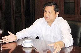 Thống đốc Nguyễn Văn Giàu.