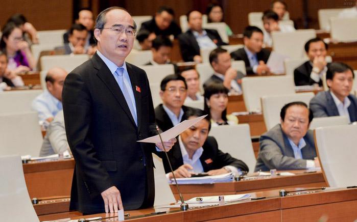 Chủ tịch Uỷ ban Trung ương Mặt trận Tổ quốc Việt Nam, đại biểu Nguyễn Thiện Nhân là uỷ viên Bộ Chính trị duy nhất phát biểu trong hai ngày Quốc hội thảo luận về kinh tế - xã hội