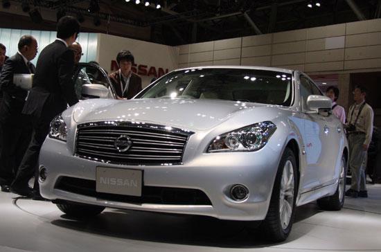 NissanFuga là mẫu sedan sang trọng duy nhất được Nissan trưng bày tại triển lãm lần này.